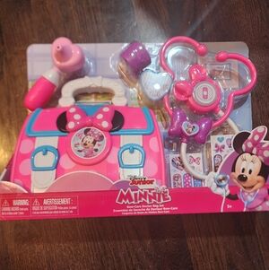 Disney Junior Minnie Bow Care Doctor Bag 6 Piece Set Ages 3 and Up Gift Ready